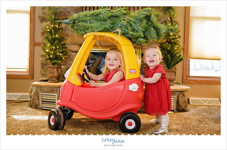 Canal Fulton Christmas Mini Session Corey Ann Photography