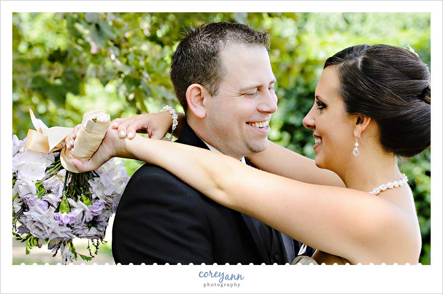 bride and groom in downtown cleveland ohio