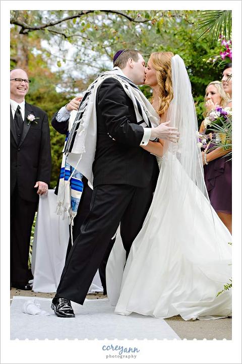 first kiss after wedding ceremony