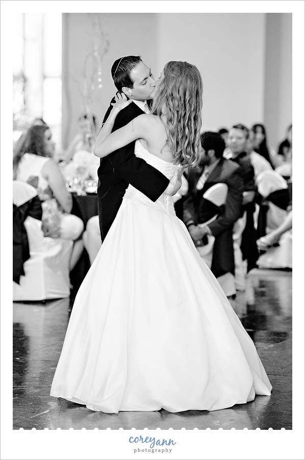 Stephanie and Mark's Wedding bride and groom kissing on the dance floor