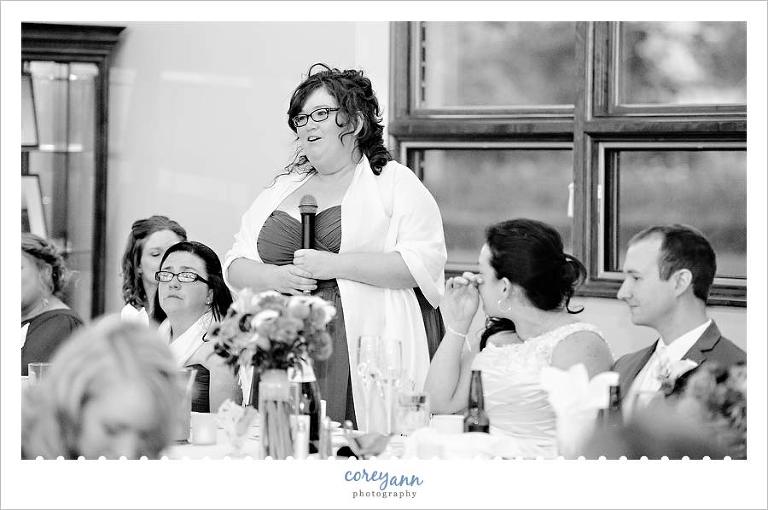 maid of honor giving toast at rose cafe in avon ohio