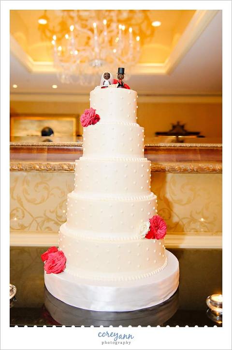 white flower cake shoppe 5 tier wedding cake in swiss dot