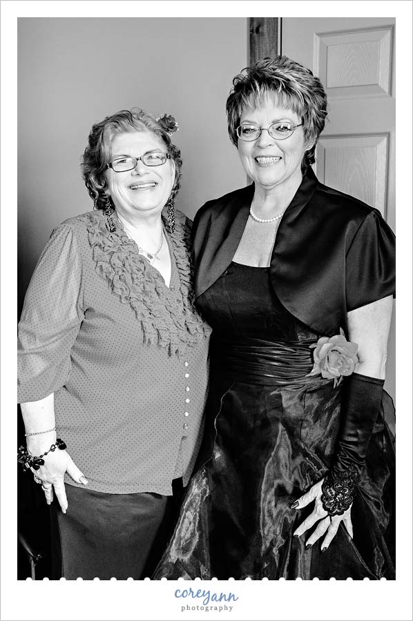 Ian and Terri's Wedding bride getting ready for wedding