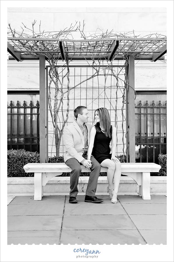 engagement session at cleveland museum of art