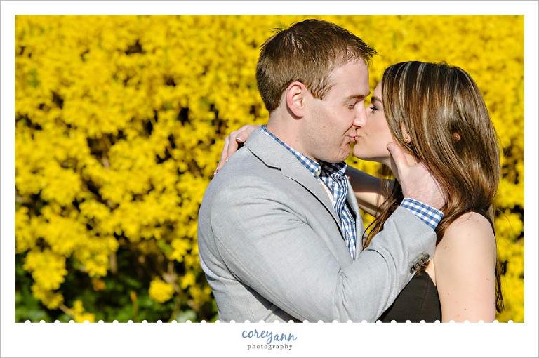 spring engagement session with yellow blooms in cleveland ohio