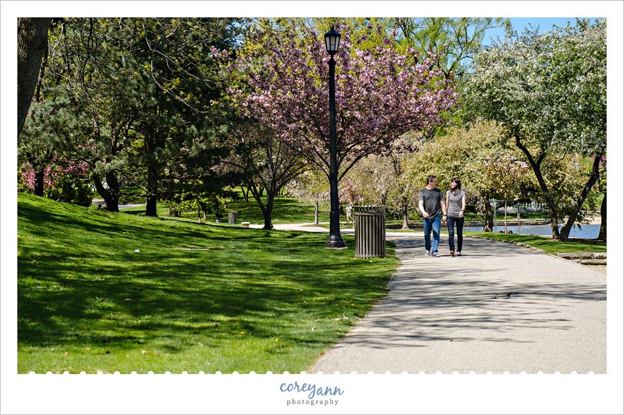 wade oval engaement session in the spring
