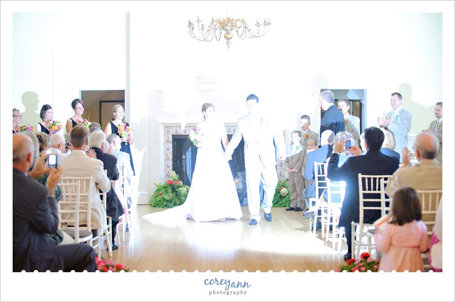 Unplugged Wedding guest flash during wedding ceremony