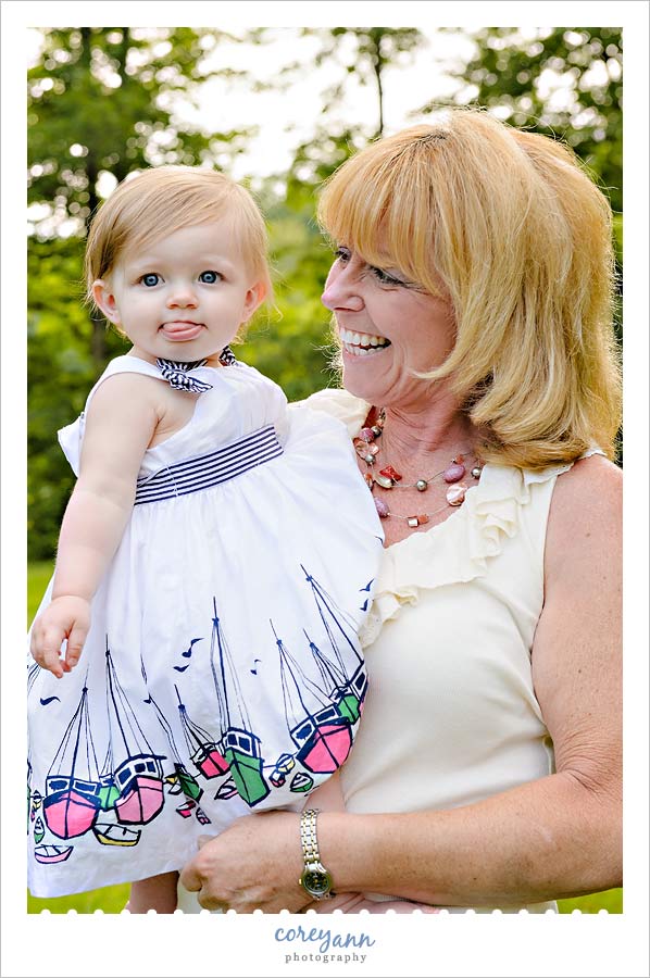 one year old portrait session in northeast Ohio (4)