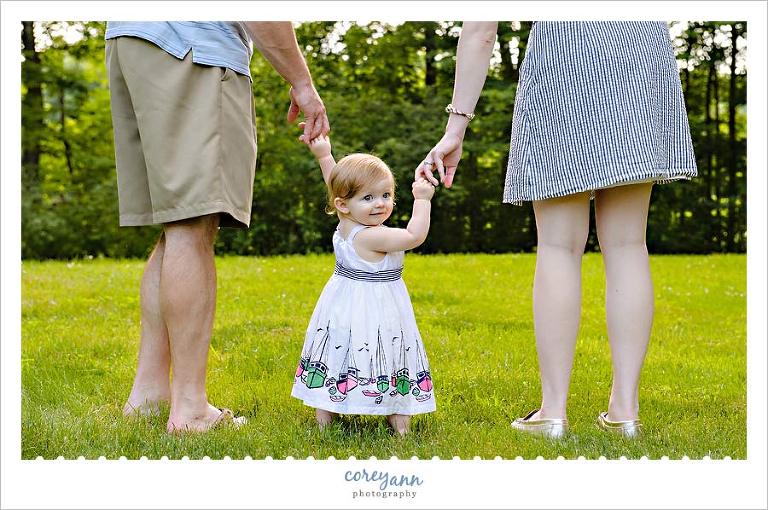 one year old portrait session in northeast Ohio (3)