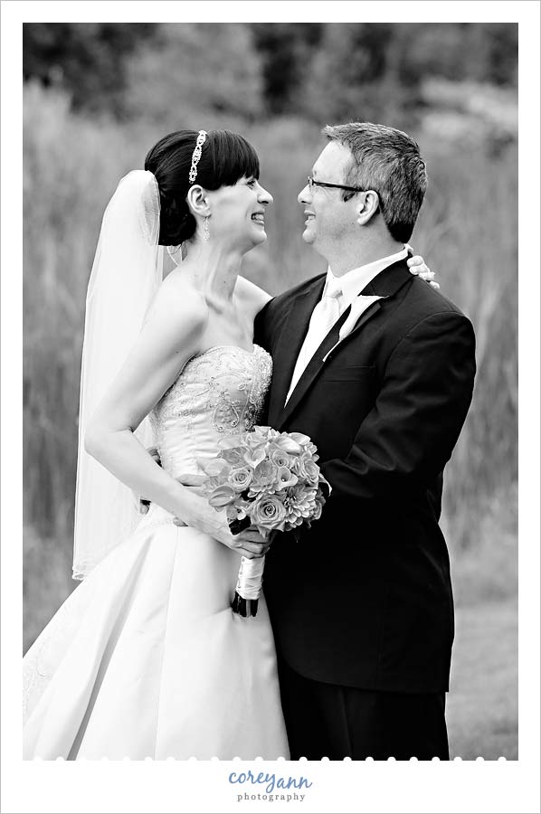 bride and groom in burton ohio