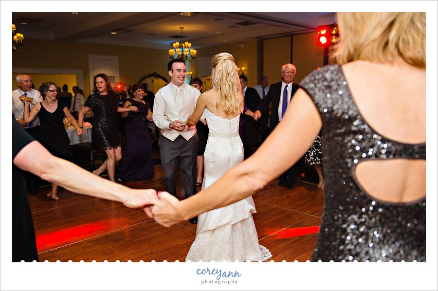 hora wedding dance in rocky river ohio