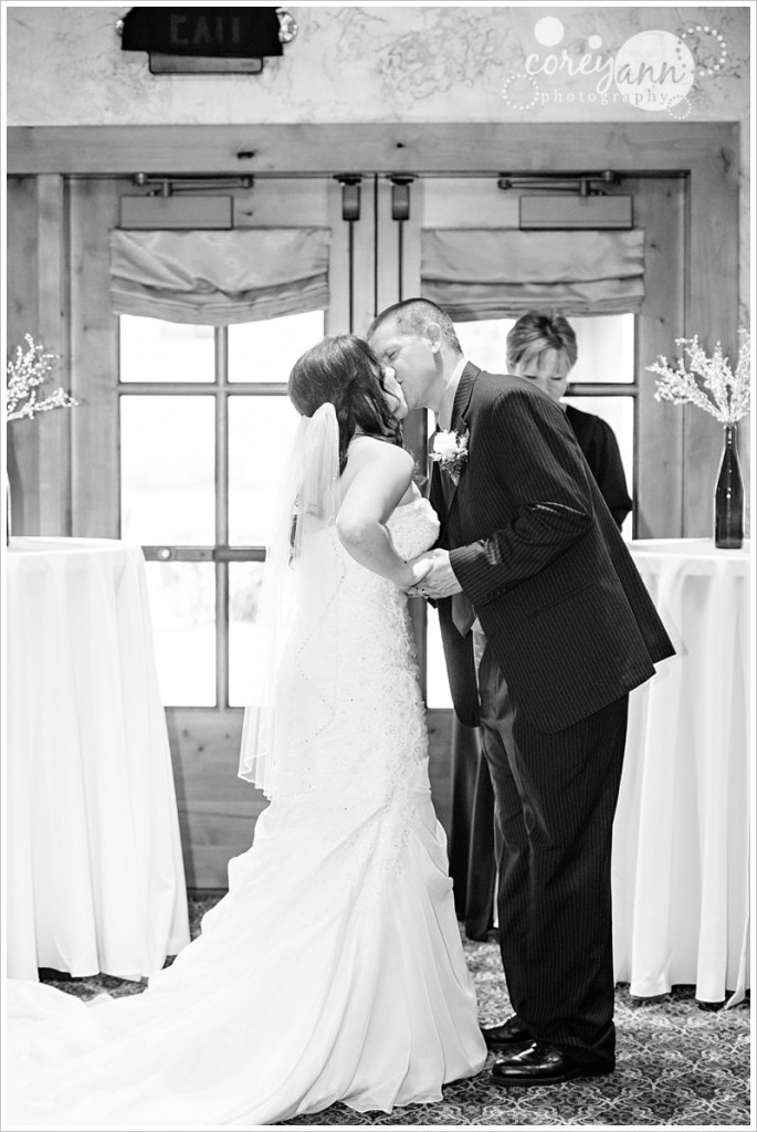 wedding ceremony at gervasi in northeast ohio