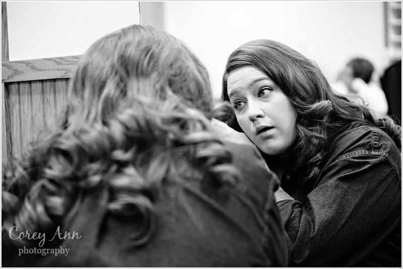 bride getting ready before wedding in canton ohio