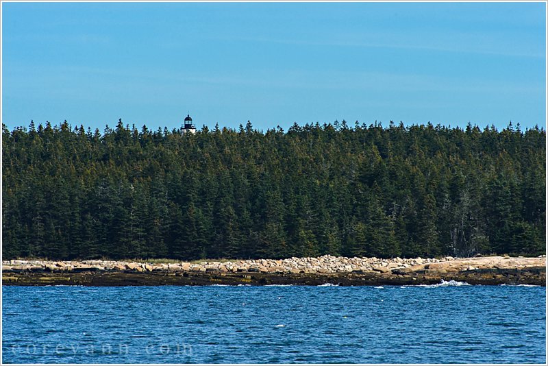 baker island lighthouse in maine