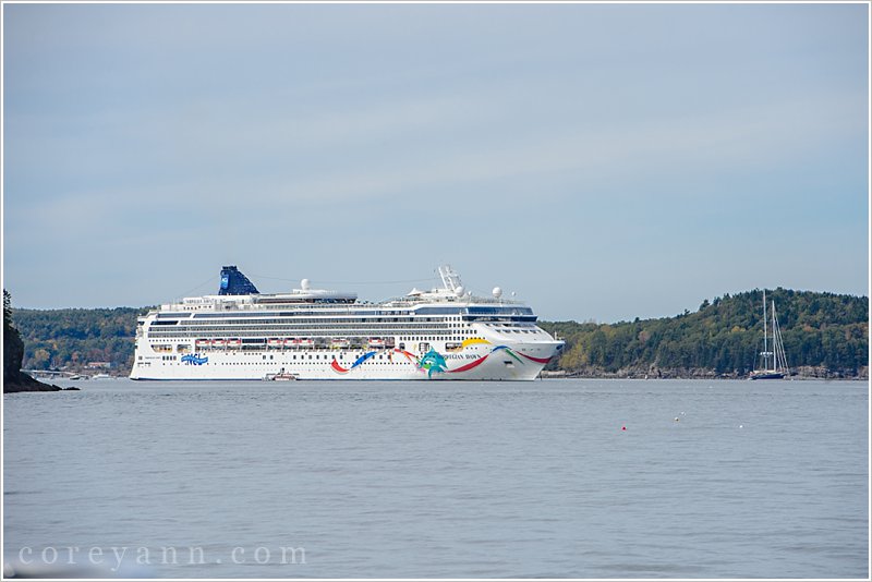norwegian dawn cruise ship in bar harbor maine