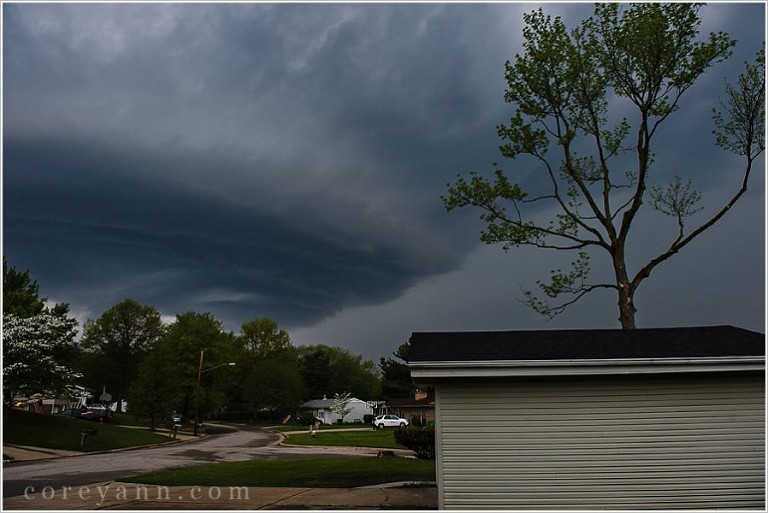 wall cloud in north canton ohio on may 14 2014