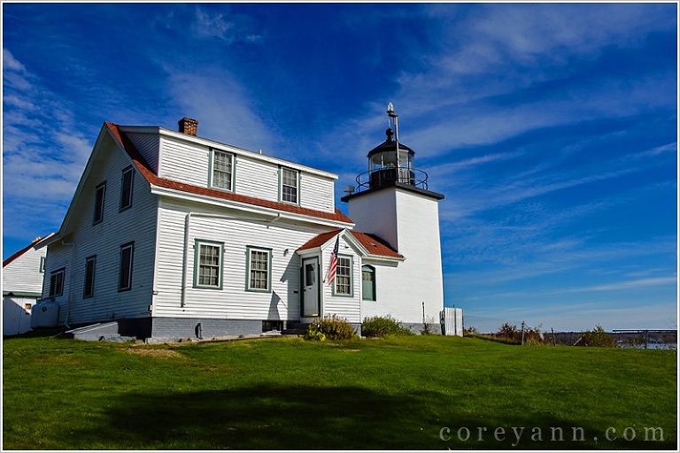 fort point light in maine