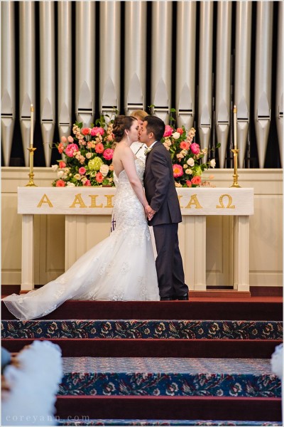 wedding ceremony at mentor united methodist church in ohio