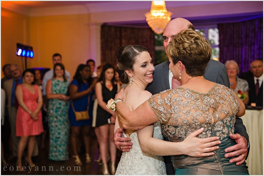 wedding reception at kirtland country club