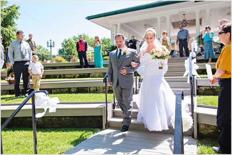 wedding ceremony in olmsted falls