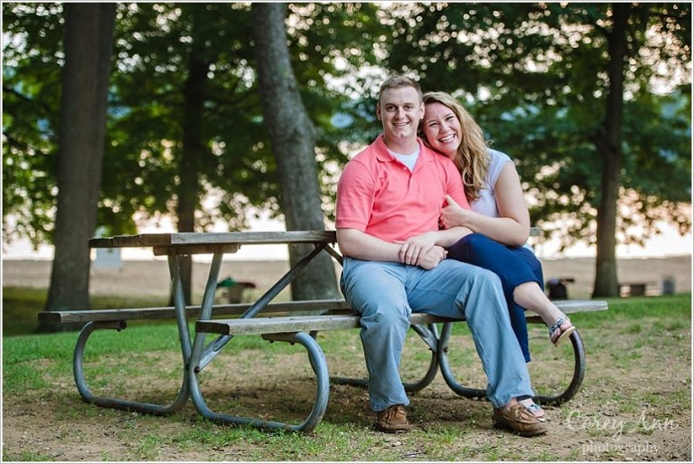 engagement session at portage lakes in akron ohio