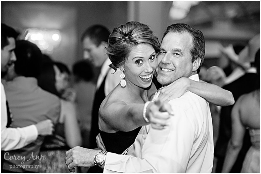 wedding reception at sheraton suites in cuyahoga falls