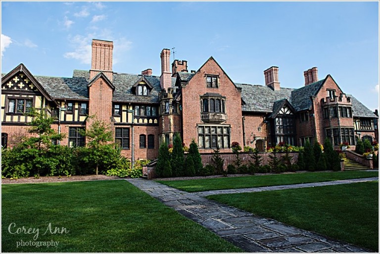 stan hywet hall and gardens manor house