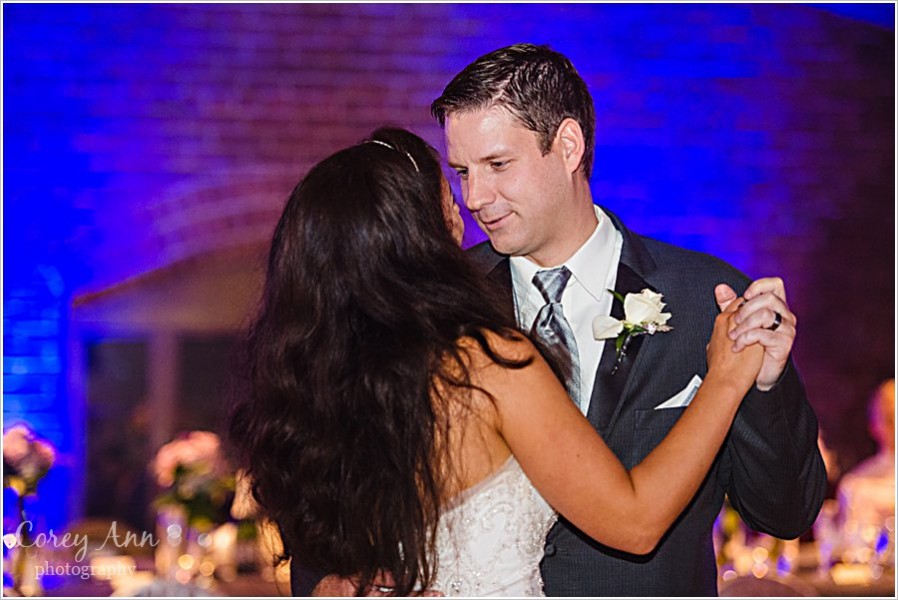 wedding reception at stan hywet hall and gardens