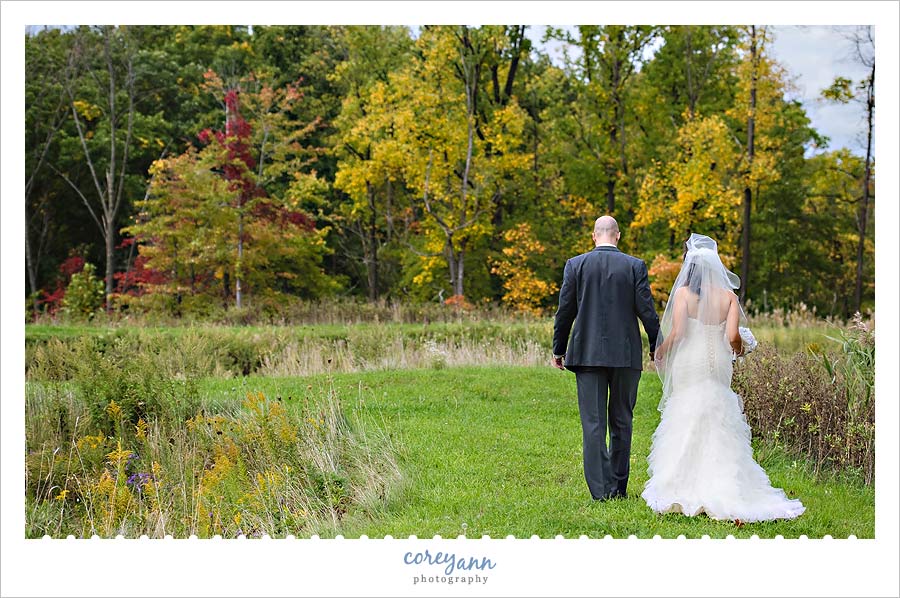 autumn wedding portrait in northeast ohio