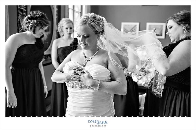 bride getting ready before wedding in youngsotwn