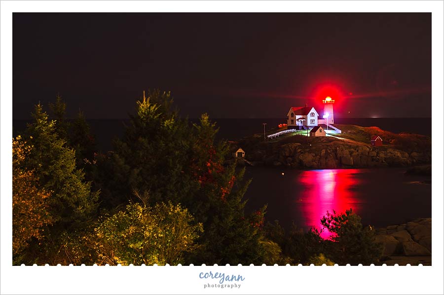 cape-neddick-lighthouse-night