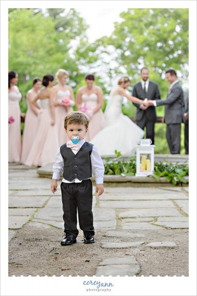 toddler during wedding ceremony in akron ohio