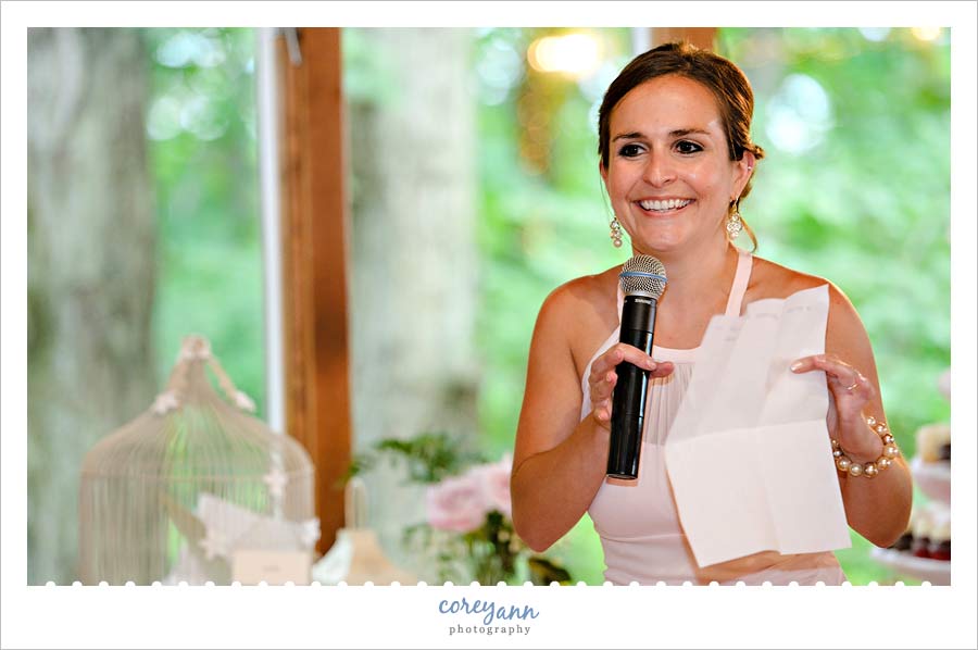 maid of honor toast at wedding reception