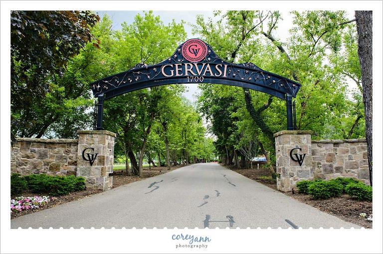 gates to gervasi vineyard in canton ohio