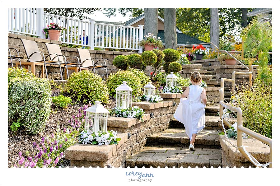 ceremony at the lakehouse inn and winery in geneva-on-the-lake