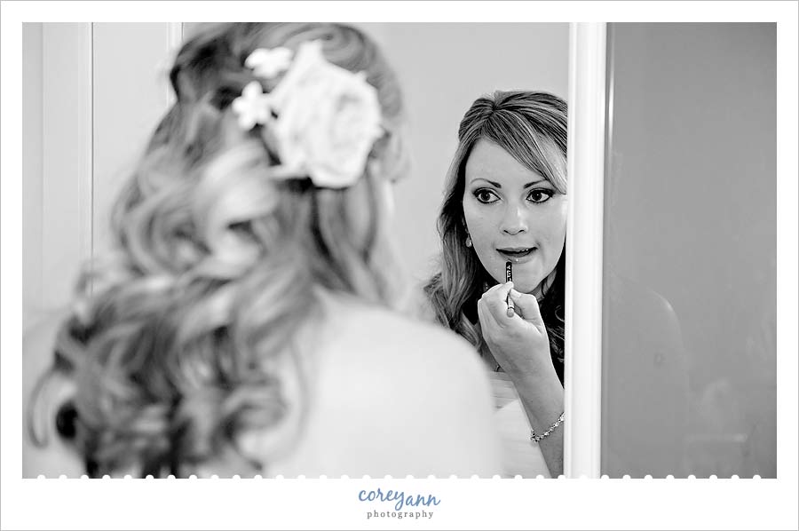 bride getting ready for wedding at tanglewood club