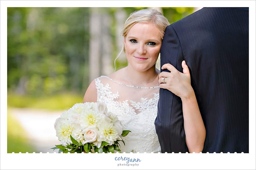 wedding portrait at mayfield sand ridge club in ohio