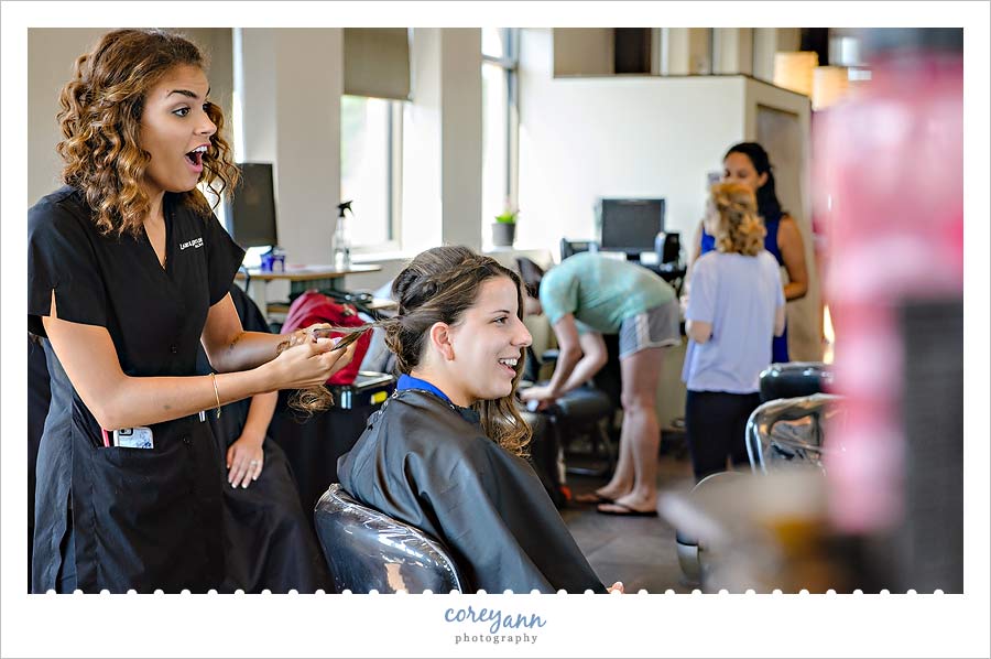 bride getting ready in cleveland for wedding