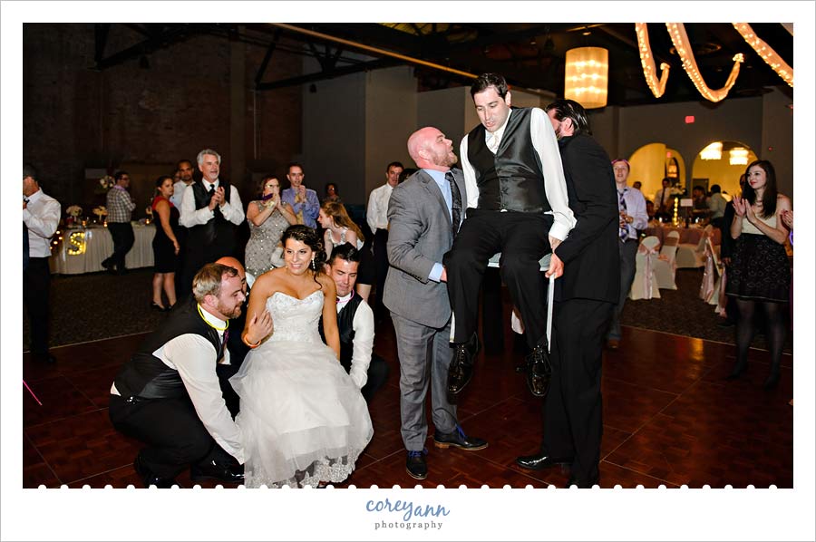 hora wedding dance at windows on the river in cleveland ohio