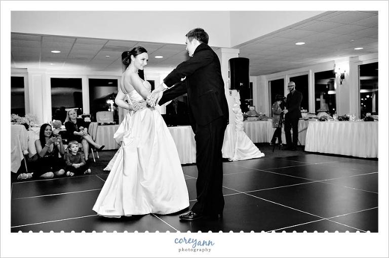 wedding reception first dance at the avalon inn in warren ohio