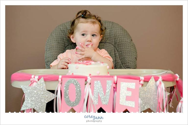 akron ohio 1 year old cake smash