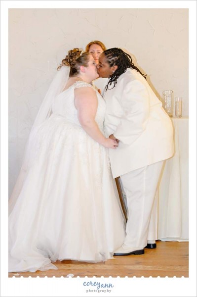 wedding ceremony in massachusetts