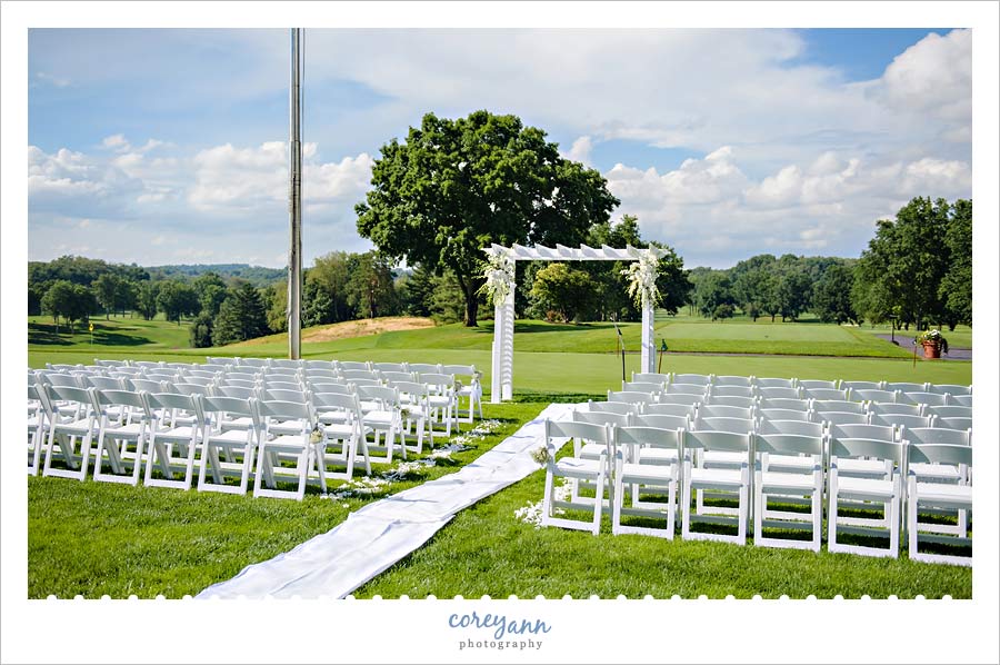 outdoor wedding ceremony at brookside country club