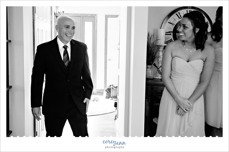 father daughter first look before wedding ceremony