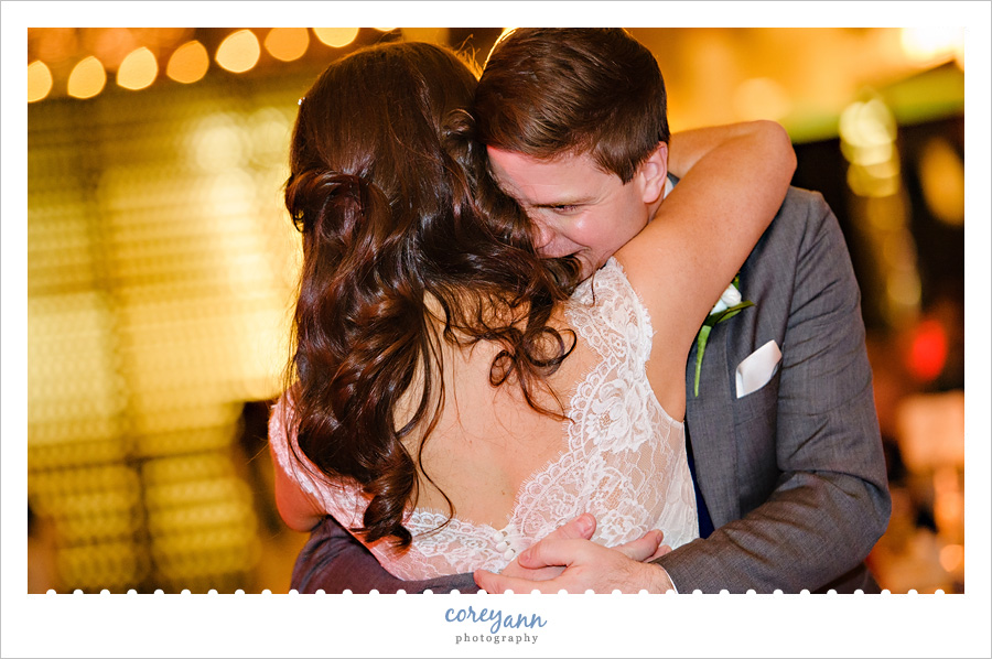 Hyatt Regency Cleveland Arcade Wedding Reception