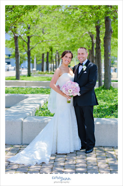 Wedding Photo in Downtown Cleveland in June