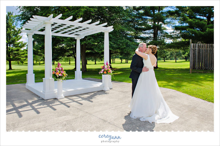 Wedding First Look at Skyland Pines in Canton