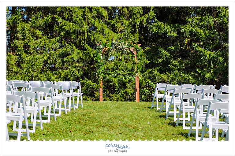 Outdoor Ceremony at Heritage Barn 