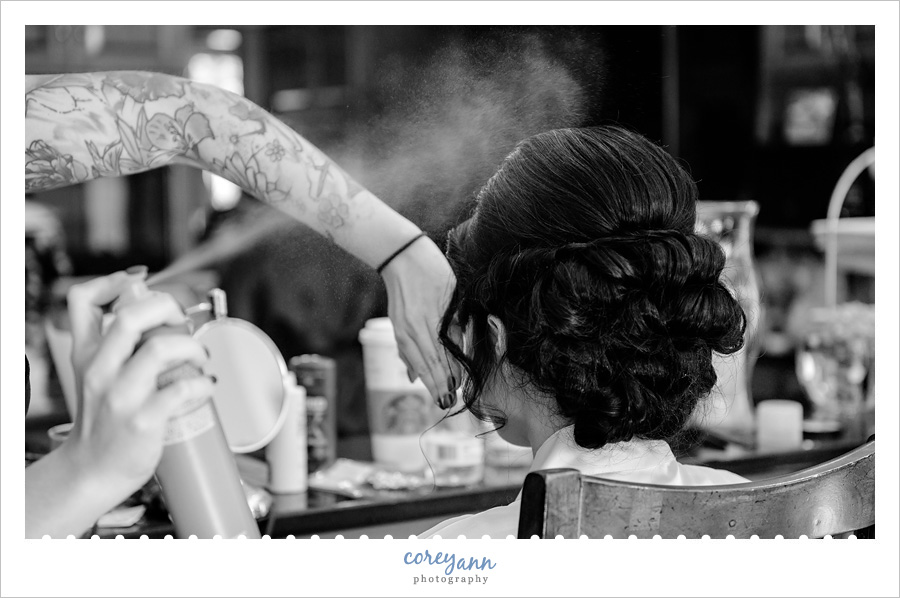 Bride getting ready for wedding at Stan Hywet