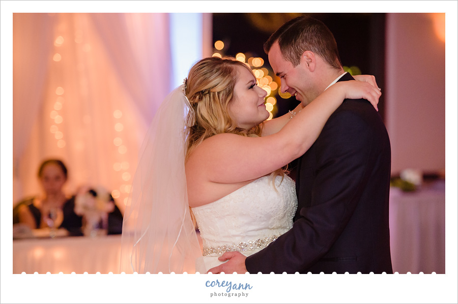 Winter Wedding Reception at Chenoweth Golf Course